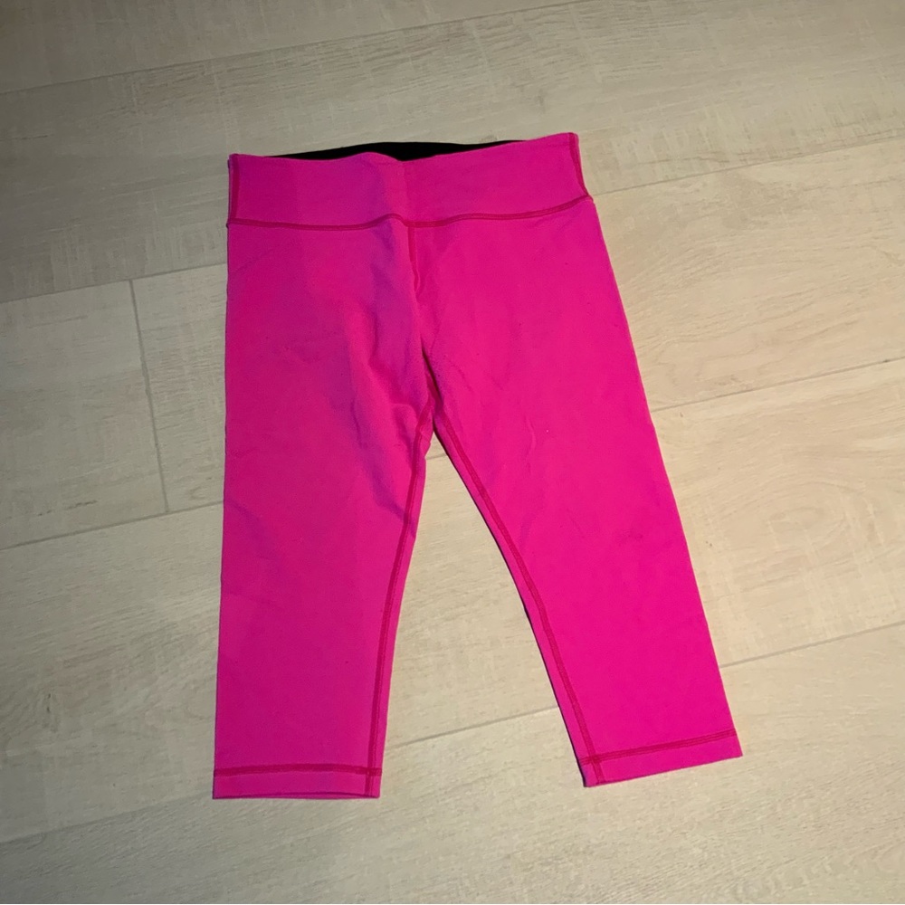 Lululemon Hot Pink Crop Leggings 10